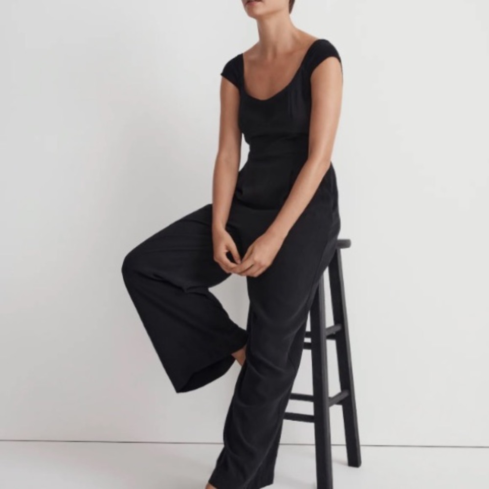 Madewell Black Jumpsuit with Cap Sleeves and Scoop Neckline